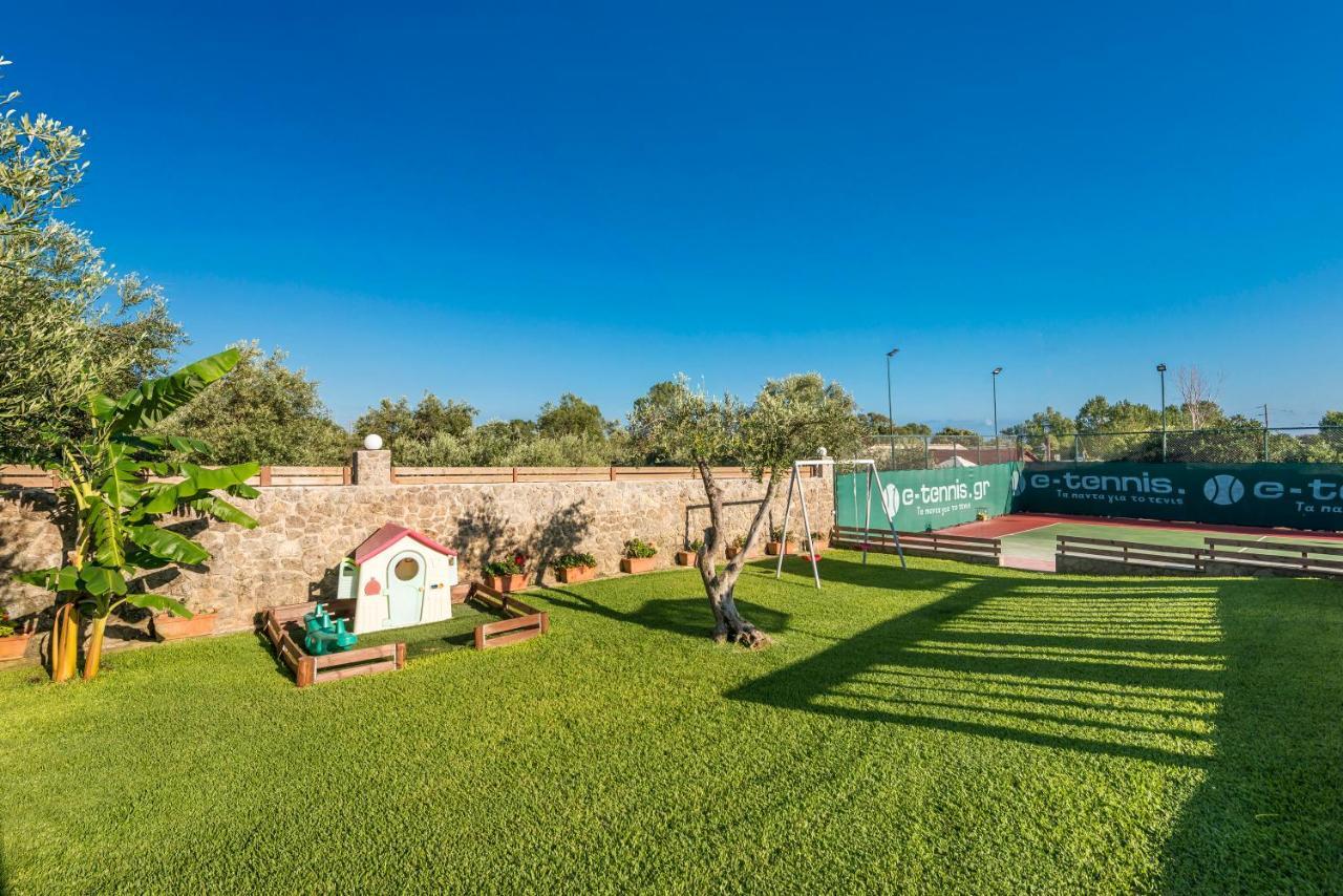 Villa Maxim With Private Pool & Tennis Court Halikounas Ngoại thất bức ảnh