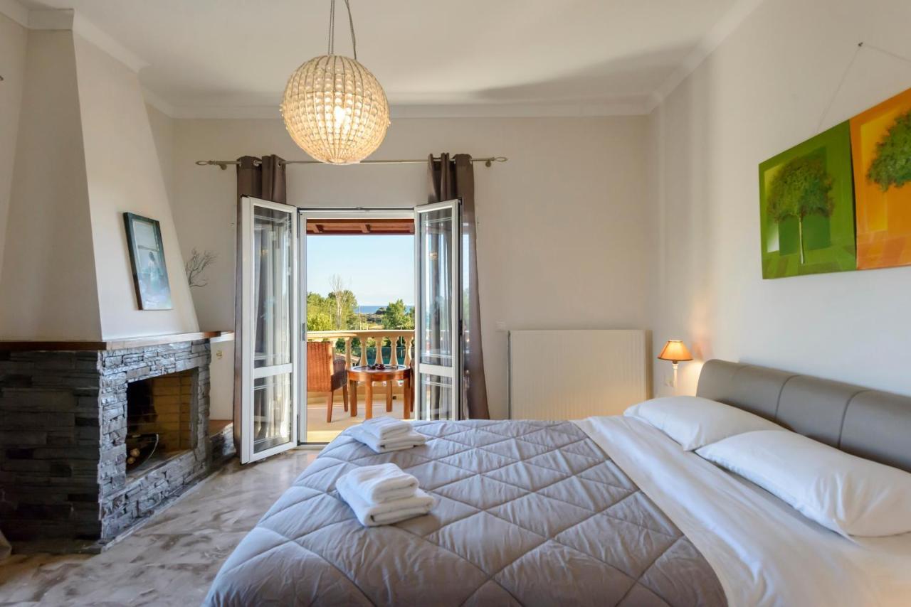 Villa Maxim With Private Pool & Tennis Court Halikounas Ngoại thất bức ảnh