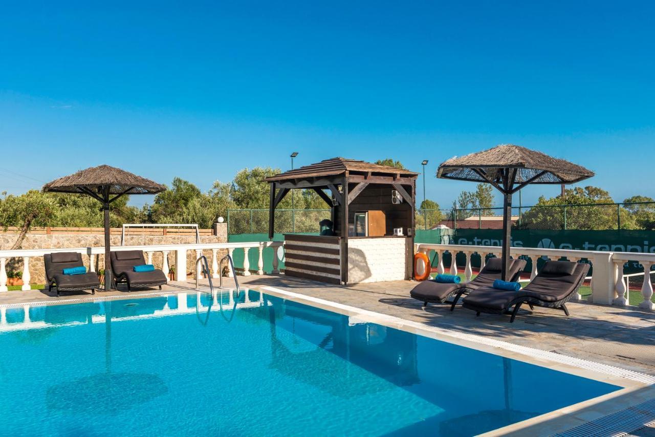 Villa Maxim With Private Pool & Tennis Court Halikounas Ngoại thất bức ảnh
